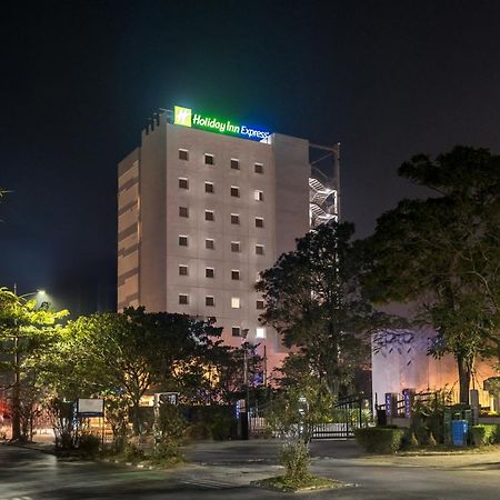 Holiday Inn Express Kolkata New Town By Ihg Экстерьер фото
